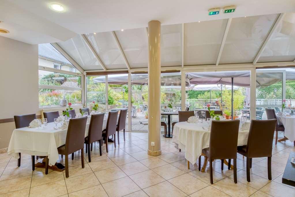 Brit Hotel Le Cygne Saint-Hilaire-du-Harcouët Restaurace fotografie