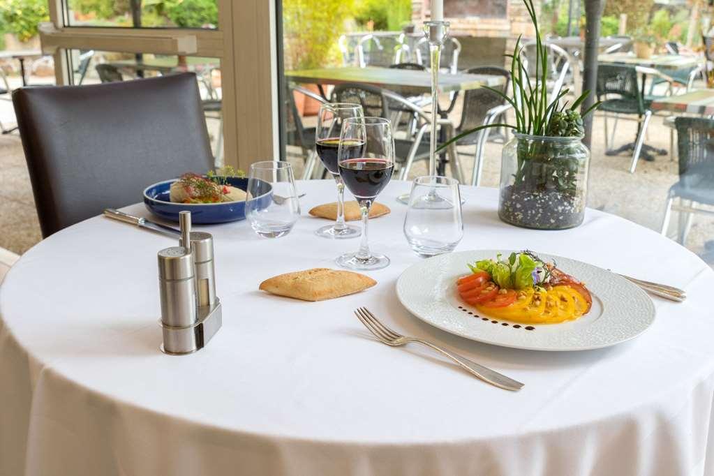 Brit Hotel Le Cygne Saint-Hilaire-du-Harcouët Restaurace fotografie