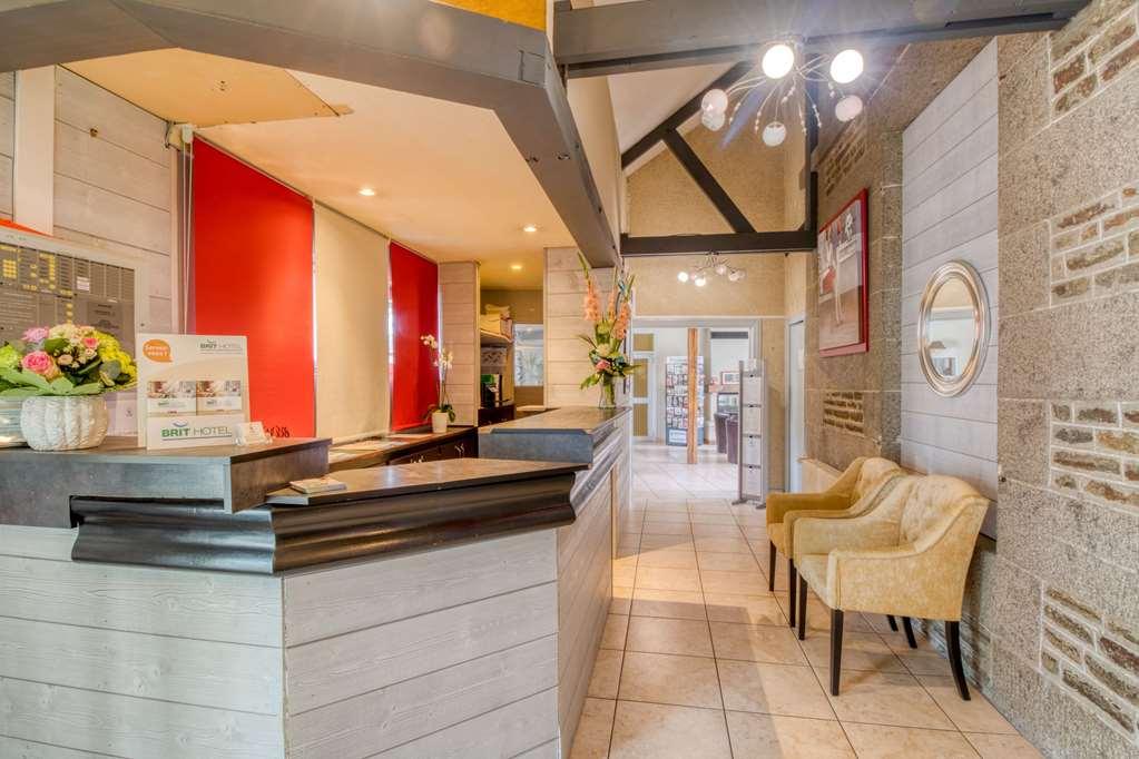 Brit Hotel Le Cygne Saint-Hilaire-du-Harcouët Interiér fotografie