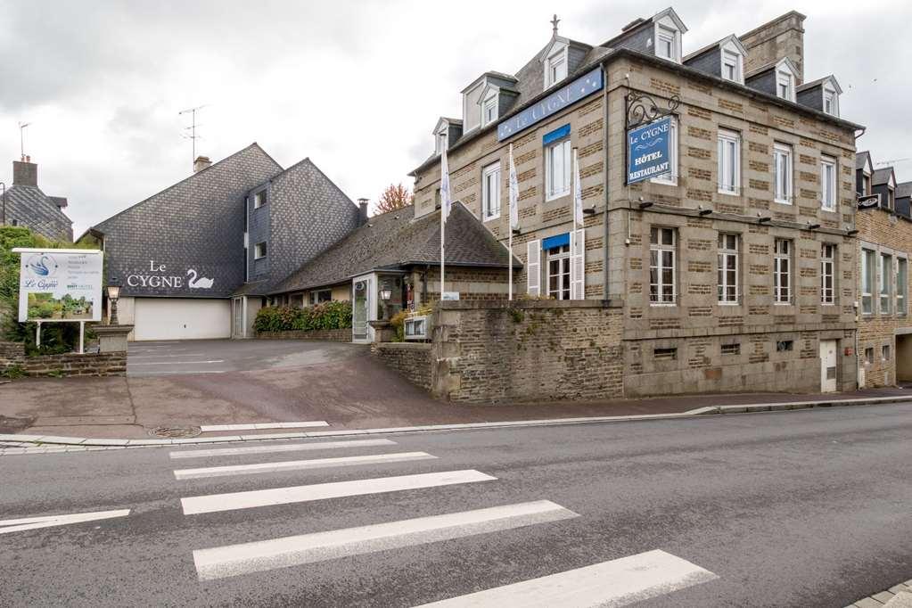 Brit Hotel Le Cygne Saint-Hilaire-du-Harcouët Exteriér fotografie